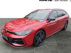 Rot Gebraucht 2025 VW Passat R-line Kombi | 47.980 € (Guter Preis)