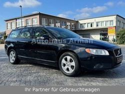 Schwarz Gebraucht 2009 Volvo V70 Momentum Kombi | 2.490 € (Fairer Preis)