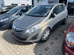 Muskatgrau/muskat braun(m2) Gebraucht 2012 Opel Corsa Kleinwagen | 4.850 € (Etwas zu teuer)
