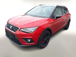 Desire rot metallic Gebraucht 2018 Seat Arona Beats SUV | 15.442 € (Fairer Preis)