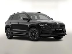Magic black metallic Neu 2025 Skoda Karoq SportLine SUV | 39.169 € (Fairer Preis)