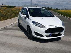 Weiß Gebraucht 2016 Ford Fiesta Kleinwagen | 6.090 € (Fairer Preis)