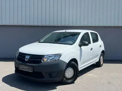 Weiß Gebraucht 2013 Dacia Sandero Essentiel Kleinwagen | 2.990 € (Guter Preis)
