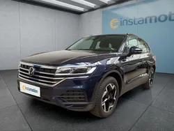 Blau Gebraucht 2024 VW Touareg SUV | 56.199 € (Guter Preis)