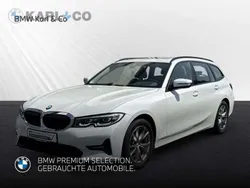 Weiss Gebraucht 2022 BMW 320 Sport Line Kombi | 31.888 € (Etwas zu teuer)