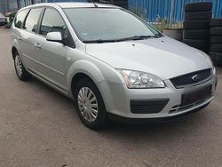 Silber Gebraucht 2007 Ford Focus Kombi | 1.500 € (Etwas zu teuer)