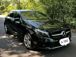 Schwarz Gebraucht 2016 Mercedes A180 Limousine | 15.999 € (Fairer Preis)