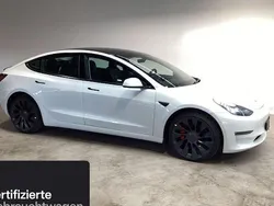 Weiß Gebraucht 2021 Tesla Model 3 Performance Limousine | 27.300 € (Guter Preis)