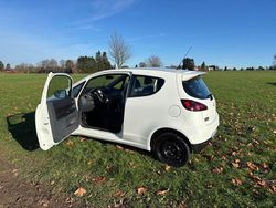 Weiß Gebraucht 2012 Mitsubishi Colt Motion Limousine | 6.000 € (Teuer)