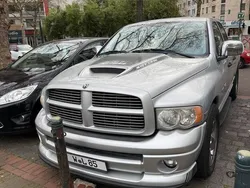 Silber Gebraucht 2005 Dodge Ram Abholung | 9.500 €