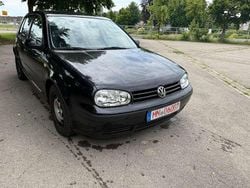 Schwarz Gebraucht 1999 VW Golf IV Kleinwagen | 300 € (Superpreis)