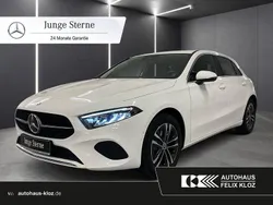 Weiß Gebraucht 2024 Mercedes A250 Progressive Limousine | 29.700 € (Fairer Preis)