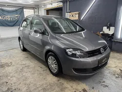 Grau Gebraucht 2009 VW Golf Plus Cross Van / Kleinbus | 6.999 € (Teuer)
