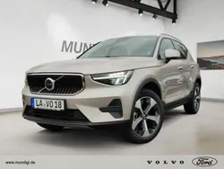 Bright dusk / metallic (metallic) Gebraucht 2023 Volvo XC40 Core SUV | 36.320 € (Fairer Preis)