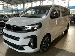 Weiß Gebraucht 2024 Opel Zafira Life Selection Van | 35.400 €
