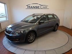 Grau Gebraucht 2016 Skoda Octavia Style Kombi | 12.990 € (Fairer Preis)