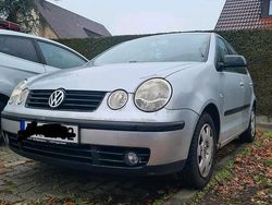 Silber Gebraucht 2002 VW Polo Kleinwagen | 650 €