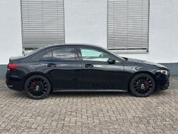 Schwarz Gebraucht 2019 Mercedes A200 Exclusive Limousine | 25.490 € (Etwas zu teuer)