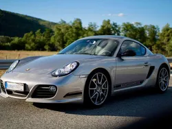 Silber Gebraucht 2011 Porsche Cayman R Coupé | 66.900 €