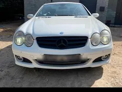 Weiß Gebraucht 2007 Mercedes SL350 Cabrio | 10.000 €