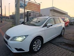 Weiß Gebraucht 2014 Seat Leon ST Reference Kombi | 5.990 € (Guter Preis)
