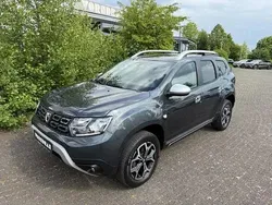 Grau (kometen grau metallic) Gebraucht 2018 Dacia Duster Prestige SUV | 16.950 € (Teuer)
