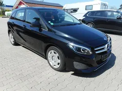Schwarz Gebraucht 2016 Mercedes B220 Van / Kleinbus | 9.999 € (Superpreis)