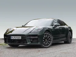Oakgrünmetallic neo Gebraucht 2024 Porsche Panamera 4S Limousine | 156.970 €