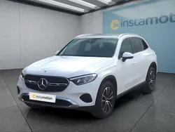Weiß Gebraucht 2024 Mercedes GLC200 SUV | 56.099 € (Teuer)