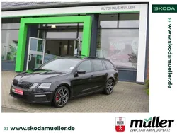 Schwarz (schwarzmagic perleffekt) Gebraucht 2019 Skoda Octavia RS Kombi | 21.990 € (Fairer Preis)
