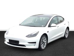 Weiß Gebraucht 2022 Tesla Model 3 Standard Range Limousine | 27.290 € (Fairer Preis)