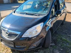 Schwarz Gebraucht 2010 Opel Meriva Van / Kleinbus | 4.500 €