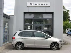 Tungsten silver metallic Gebraucht 2016 VW Golf Sportsvan Comfortline Van / Kleinbus | 14.930 € (Fairer Preis)