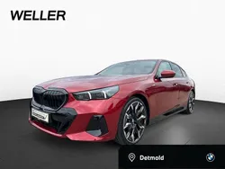 Dragon fire rot (rot) Gebraucht 2025 BMW 520 M Sport Limousine | 58.450 € (Teuer)