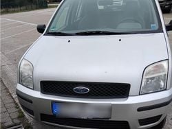 Silber Gebraucht 2005 Ford Fusion Kombi | 1.850 € (Guter Preis)