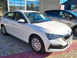 Weiß Gebraucht 2019 Skoda Scala Ambition Kleinwagen | 12.450 € (Superpreis)
