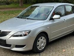 Silber Gebraucht 2004 Mazda 3 Comfort Limousine | 3.499 € (Teuer)