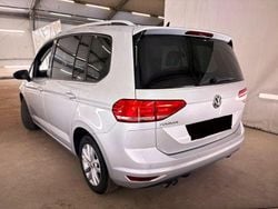 Silber Gebraucht 2019 VW Touran Comfortline Van / Kleinbus | 13.923 € (Fairer Preis)