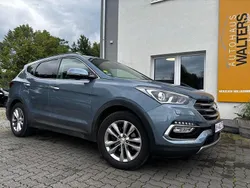 Mineral blue (metallic) Gebraucht 2018 Hyundai Santa Fe Style SUV | 22.885 € (Guter Preis)