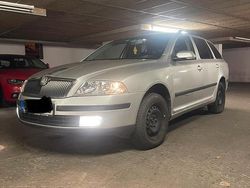 Silber Gebraucht 2007 Skoda Octavia Kombi | 2.600 € (Fairer Preis)