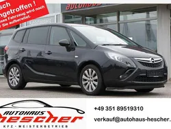 Schwarz Gebraucht 2015 Opel Zafira Tourer Edition Van / Kleinbus | 9.980 € (Fairer Preis)