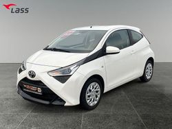 Weiß Gebraucht 2021 Toyota Aygo X-play Kleinwagen | 8.980 € (Fairer Preis)