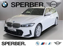 Weiß Gebraucht 2024 BMW 330 M Sport Kombi | 42.990 € (Fairer Preis)