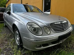 Silber Gebraucht 2005 Mercedes E350 Limousine | 7.490 € (Etwas zu teuer)