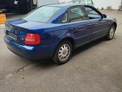 Blau Gebraucht 2000 Audi A4 Limousine | 2.650 € (Etwas zu teuer)