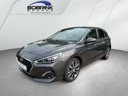 Grau Gebraucht 2019 Hyundai i30 Style Limousine | 15.690 € (Fairer Preis)