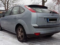 Gebraucht 2005 Ford Focus Ghia Limousine | 2.950 € (Etwas zu teuer)