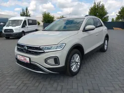 Ascotgrau Gebraucht 2024 VW T-Roc Life SUV | 25.990 € (Superpreis)