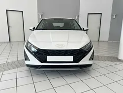 Andere farbe Neu 2024 Hyundai i20 Trend Kleinwagen | 21.890 € (Guter Preis)