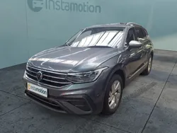 Grau Gebraucht 2024 VW Tiguan Allspace Life SUV | 39.056 € (Fairer Preis)